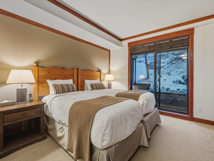 221-2202 Gondola Way, Whistler, BC, V8E 0M7 - 21