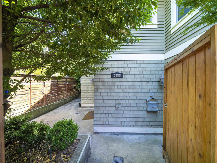 2388 Macdonald Street, Vancouver, BC, V6K 3Y8 - 3