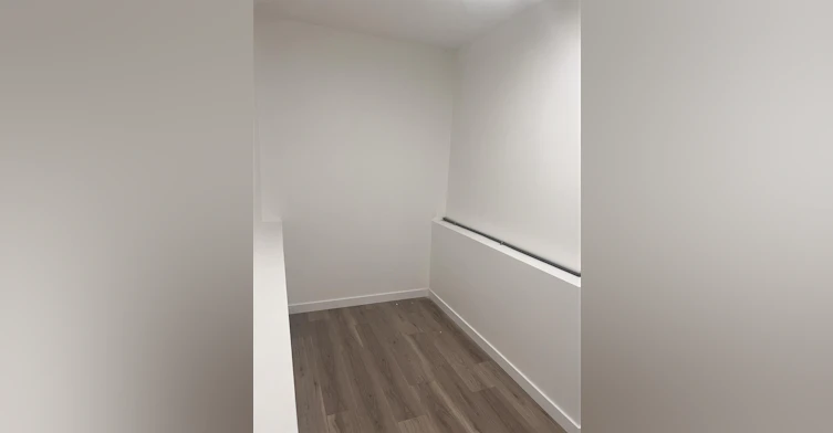 5xx E 9 Street, Vancouver, BC, V7L 2B5 - 8
