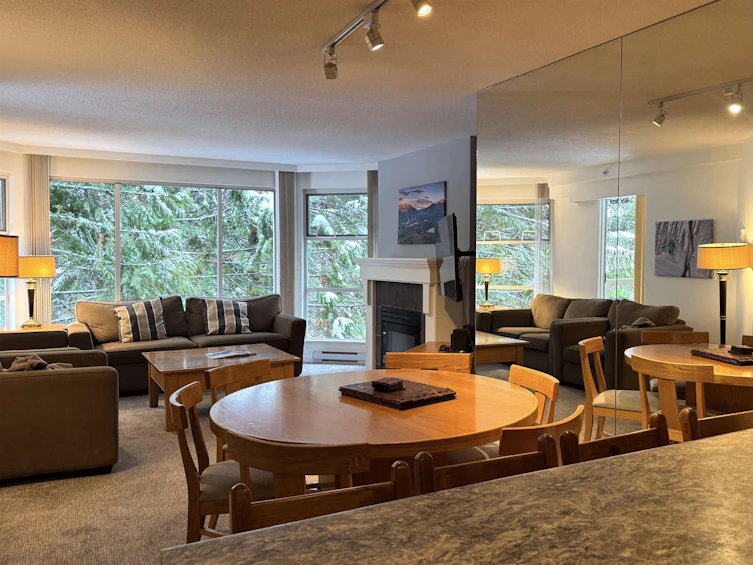 420 w49-4910 Spearhead Place, Whistler, BC, V8E 1G1 - 4