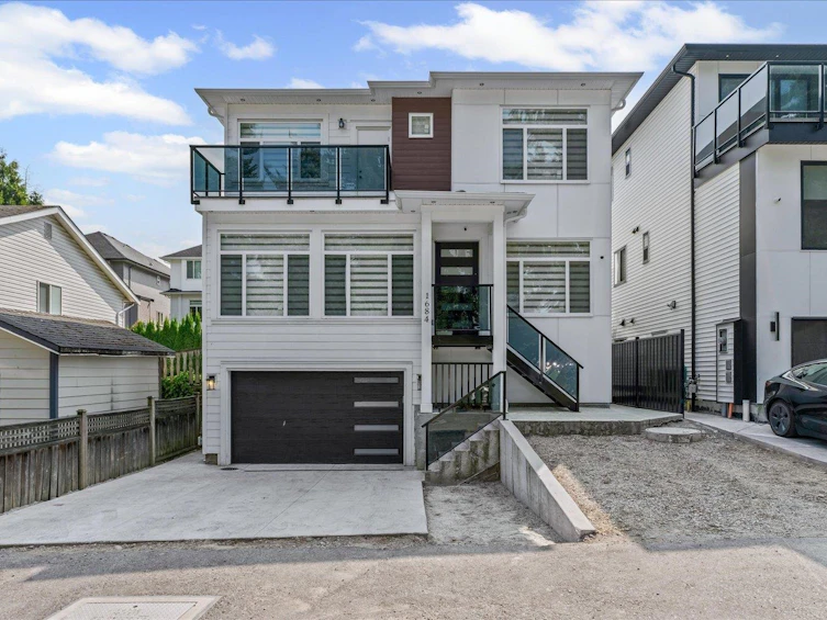 1684 Mckenzie Road, Abbotsford, BC, V2S 8J6