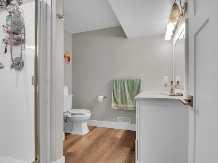 8972 Dewdney Trunk Road, Mission, BC, V2V 6Y1 - 29