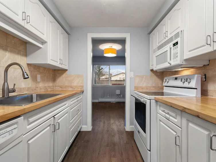 20-46689 First Avenue, Chilliwack, BC, V2P 1X5 - 9