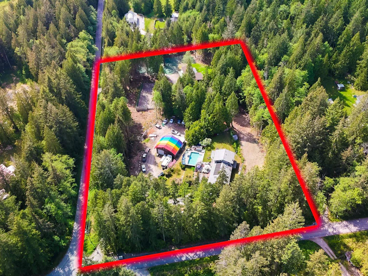 3318-42 Linwood Road, Roberts Creek, BC, V0N 2W1 - 4