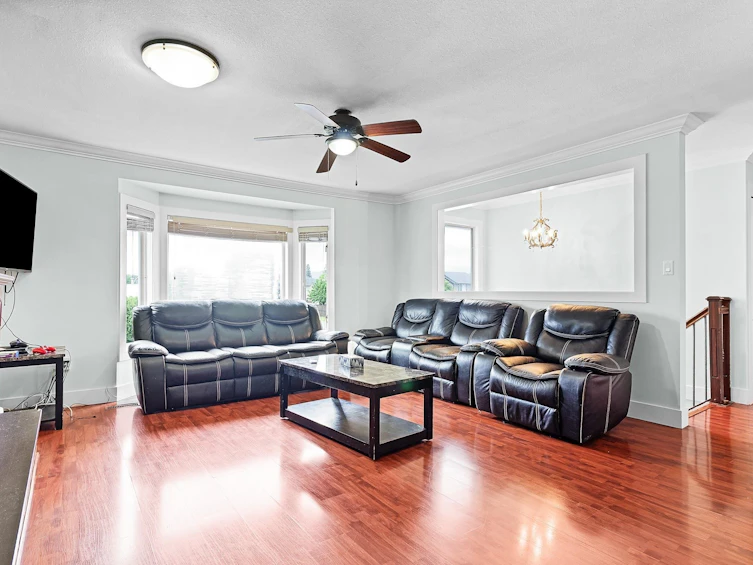 31910 Mayne Avenue, Abbotsford, BC, V2T 4W9 - 4
