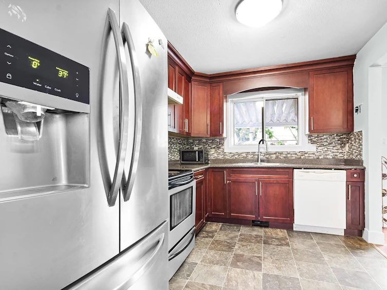 31910 Mayne Avenue, Abbotsford, BC, V2T 4W9 - 10