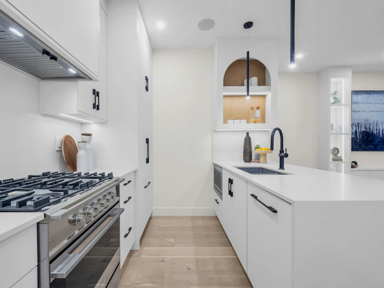 1-65 E King Edward Avenue, Vancouver, BC, V5V 2B8 - 4