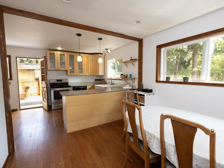 1160 Rosamund Road, Gibsons, BC, V0N 1V3 - 7