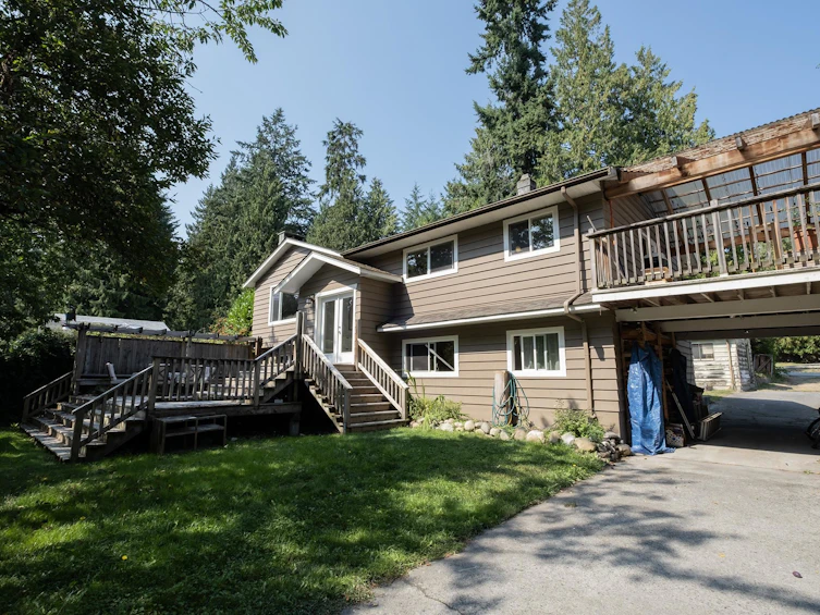 1160 Rosamund Road, Gibsons, BC, V0N 1V3 - 2