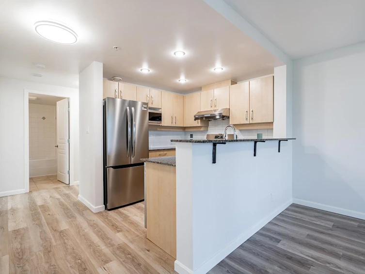 005-9298 University Crescent, Burnaby, BC, V5A 4X8 - 25