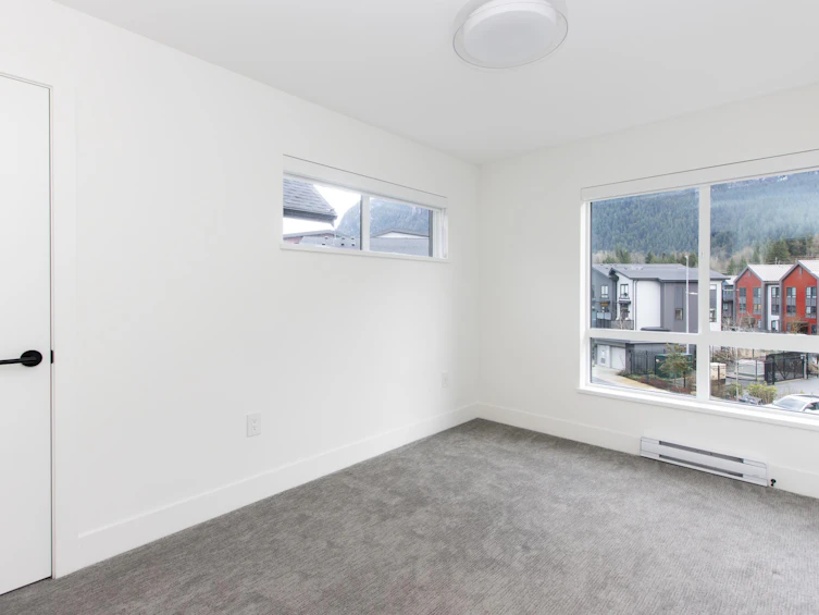 38070 Helm Way, Squamish, BC, V8B 1E6 - 18