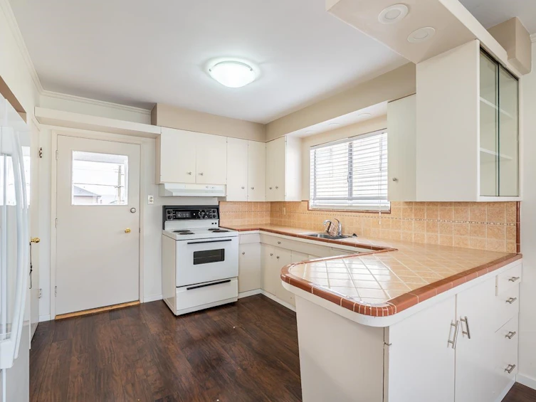 4044 Parker Street, Burnaby, BC, V5C 3B9 - 6