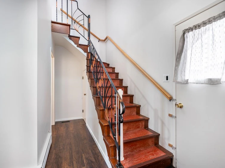 4044 Parker Street, Burnaby, BC, V5C 3B9 - 3