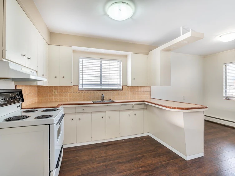 4044 Parker Street, Burnaby, BC, V5C 3B9 - 4