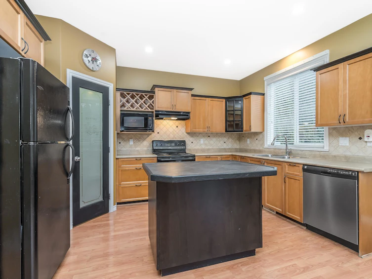 18870 69a Avenue, Surrey, BC, V4N 5K2 - 14