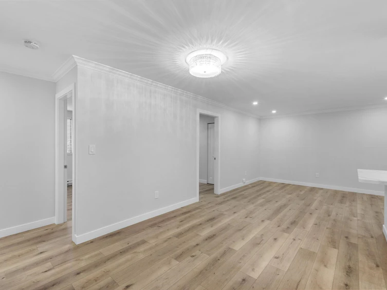 102-9152 Saturna Drive, Burnaby, BC, V3J 7K2 - 9