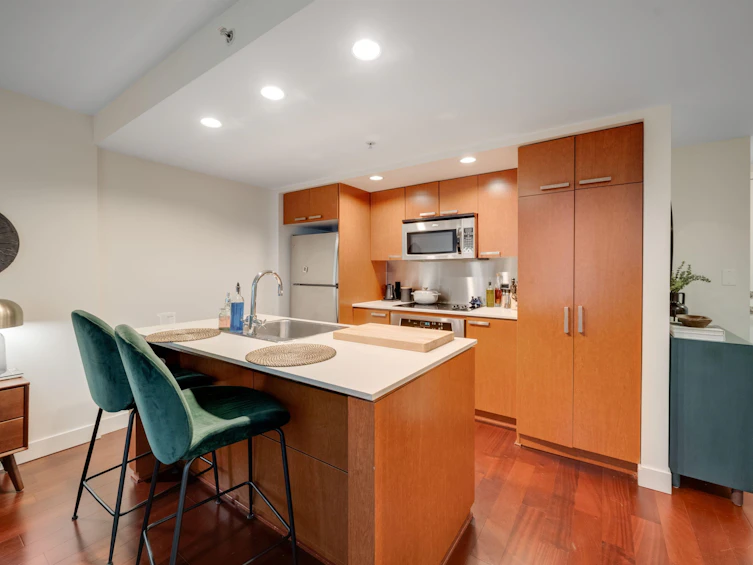 302-1255 Seymour Street, Vancouver, BC, V6B 0H1 - 3