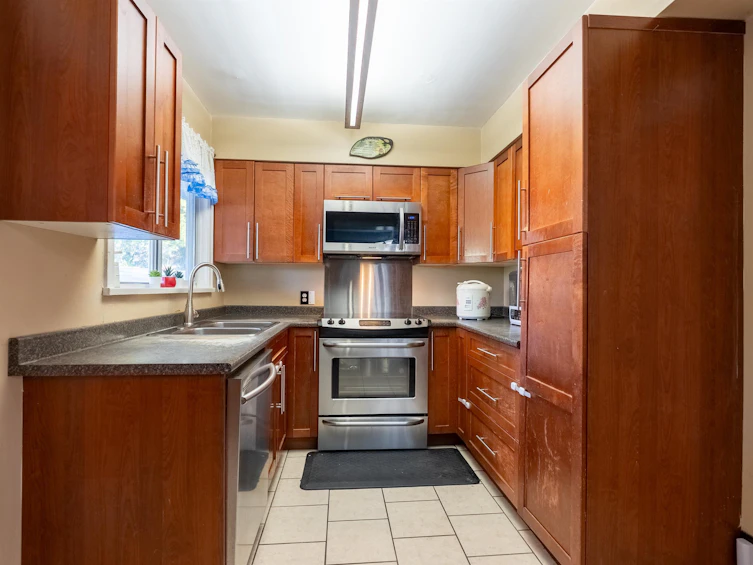 22023 Lougheed Highway, Maple Ridge, BC, V2X 2S7 - 12