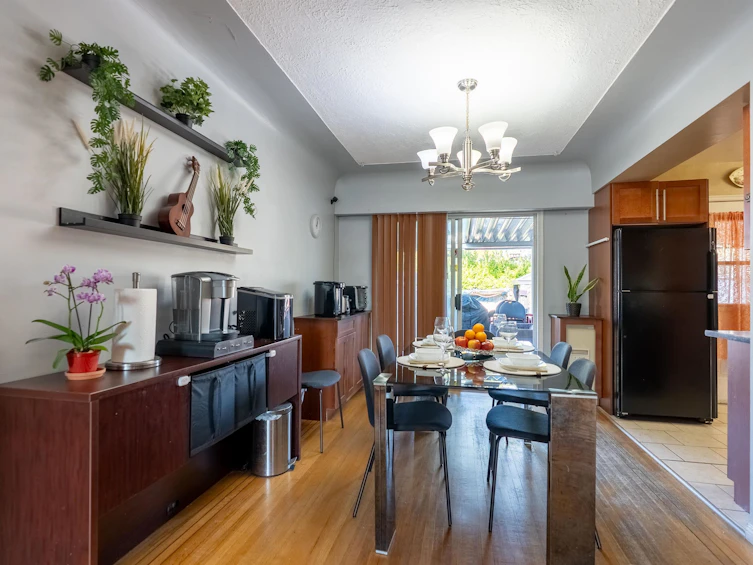 22023 Lougheed Highway, Maple Ridge, BC, V2X 2S7 - 9
