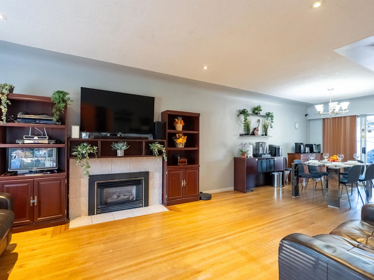 22023 Lougheed Highway, Maple Ridge, BC, V2X 2S7 - 8
