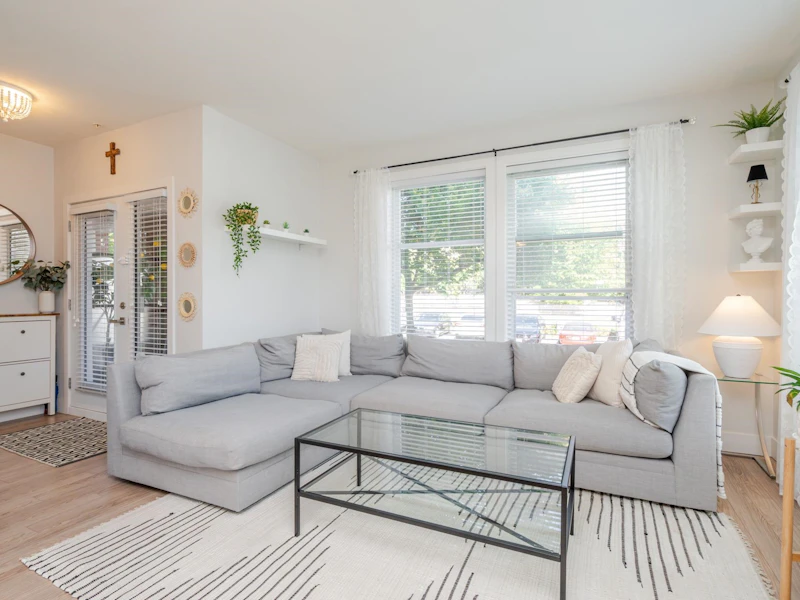 105 - 15956 86a Avenue, Surrey BC V4N 6N8