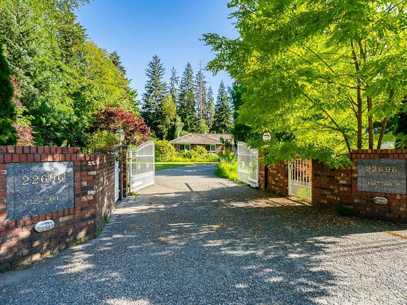 22696 132nd Avenue, Maple Ridge BC V4R 2R2