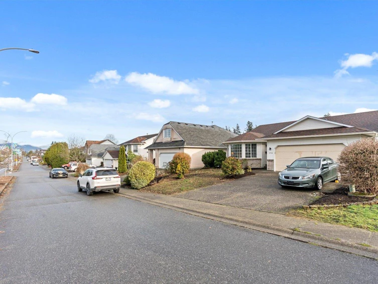 5754 Tyson Road, Chilliwack, BC, V2R 3R6 - 2