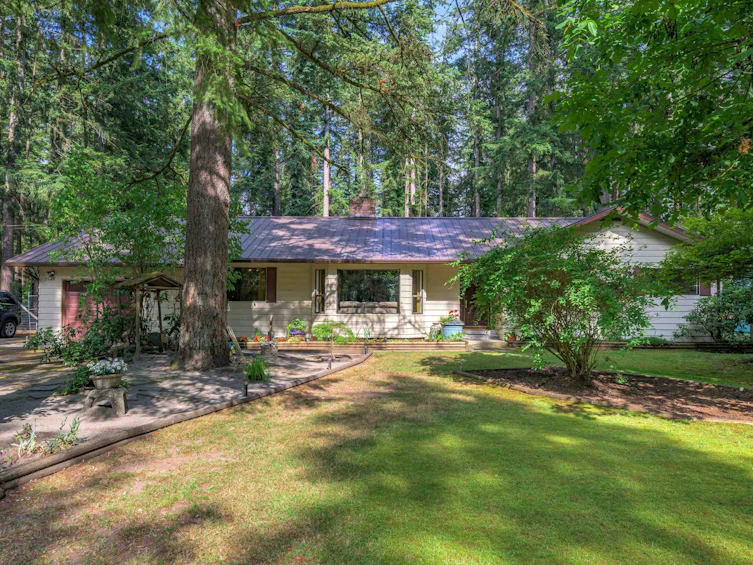 2546 200 Street, Langley, BC, V2Z 1X1 - 2