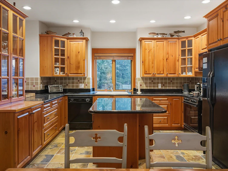 6238 Palmer Drive, Whistler, BC, V8E 0C7 - 11