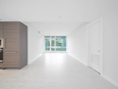 512-6833 Buswell Street - 4