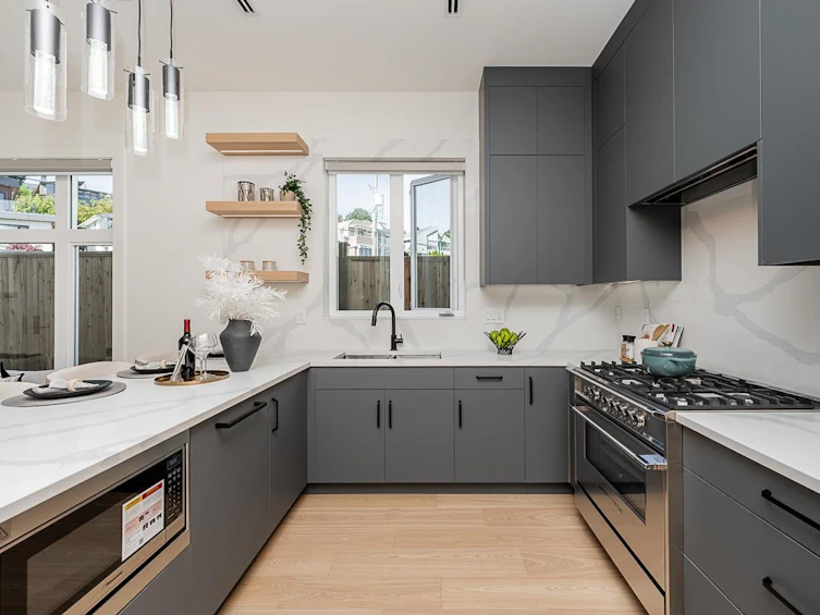 2835 Oliver Crescent, Vancouver, BC, V6L 1T1 - 12