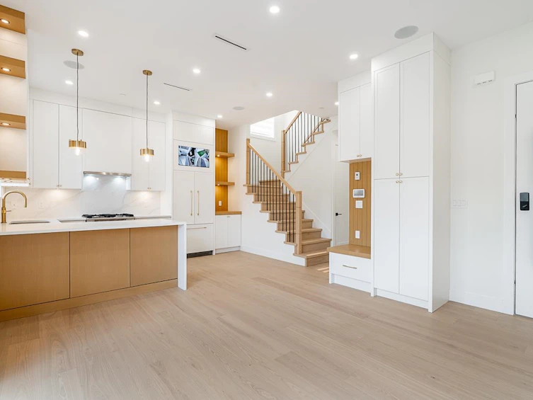 2-5304 Elgin Street, Vancouver, BC, V5W 3J8 - 4