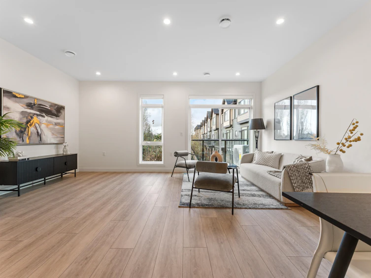 21-4337 Boundary Road, Richmond, BC, V6V 1S8 - 2