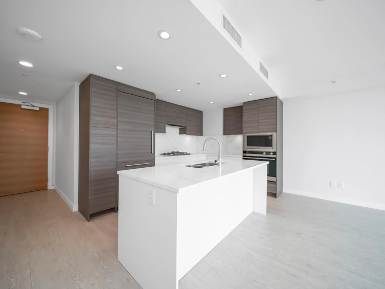 1005-6833 Buswell Street, Richmond, BC, V6Y 0L3 - 11