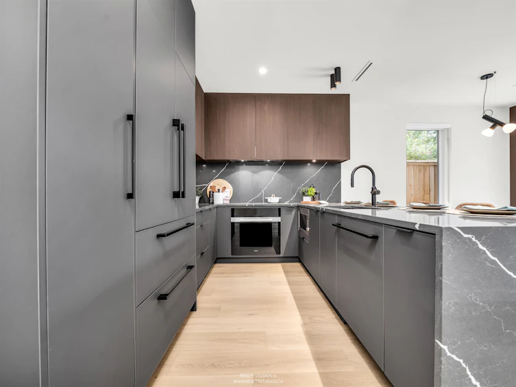 1-1120 E 23rd Avenue, Vancouver, BC, V5V 1Y7 - 8