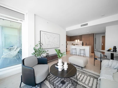 1106-6833 Buswell Street - 3