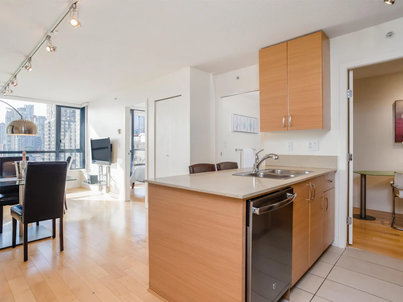 1110 - 928 Homer Street, Vancouver BC V6B 1T7