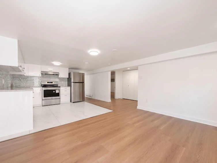 7696 Davies Street, Burnaby, BC, V3N 3H4 - 23