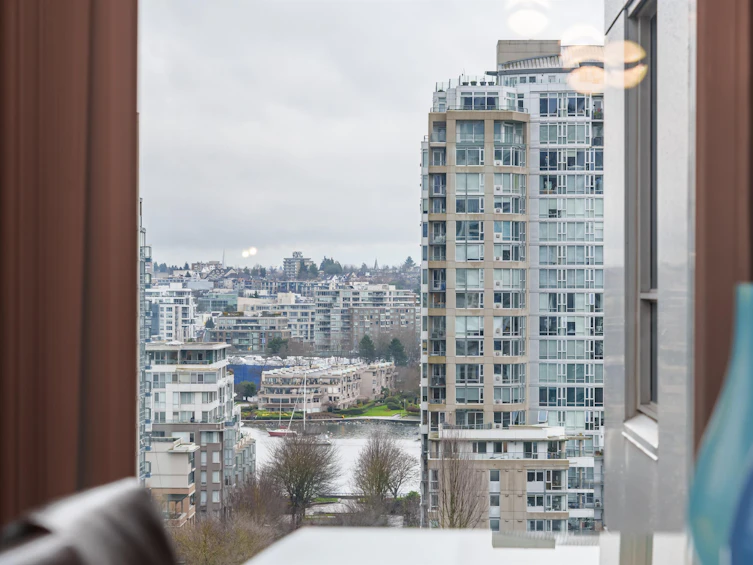1306-388 Drake Street, Vancouver, BC, V6B 6A8 - 6