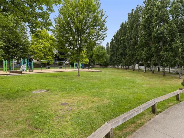 35-5668 208 Street, Langley, BC, V3A 8G4 - 31