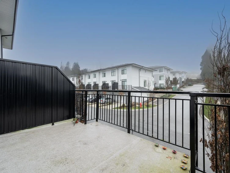 109-15235 Sitka Drive, Surrey, BC, V3S 0A9 - 19