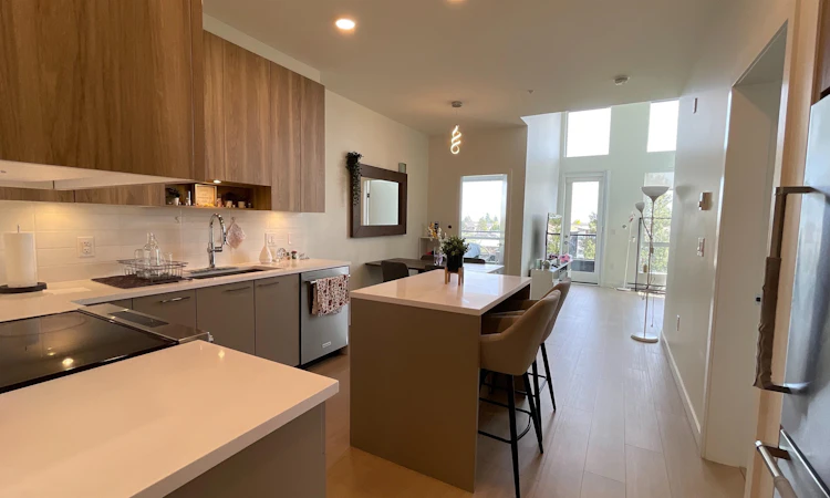 614-7599 15th Street
