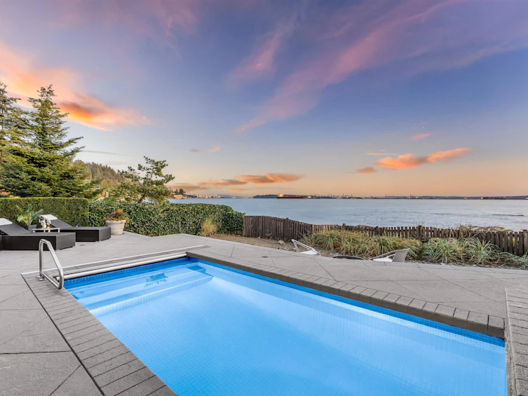 4208 Evergreen Avenue, West Vancouver, BC, V7V 1H1 - 4