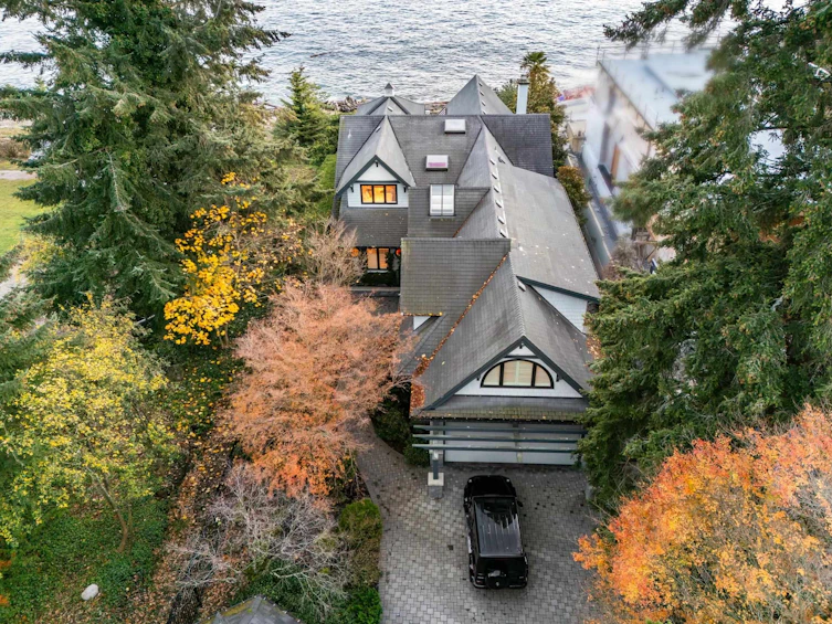 4208 Evergreen Avenue, West Vancouver, BC, V7V 1H1 - 40