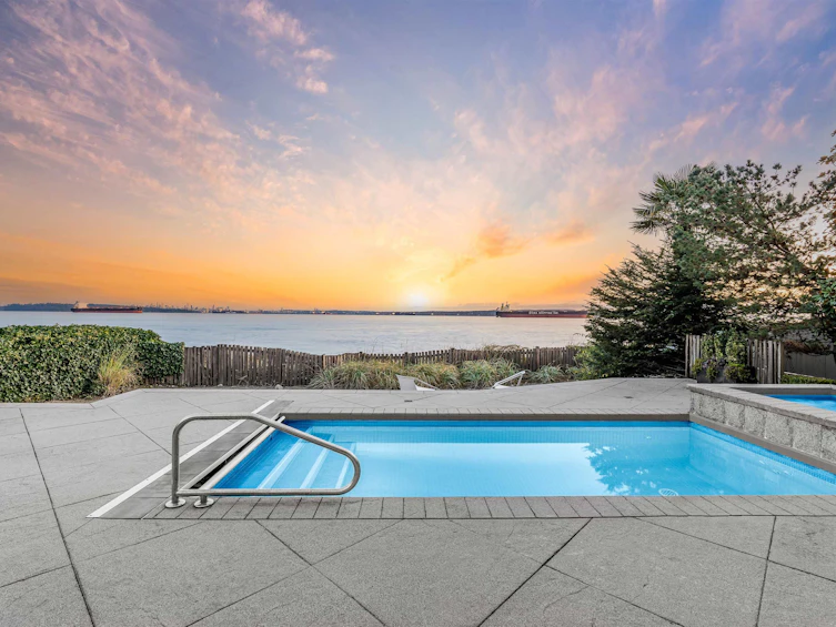4208 Evergreen Avenue, West Vancouver, BC, V7V 1H1 - 3