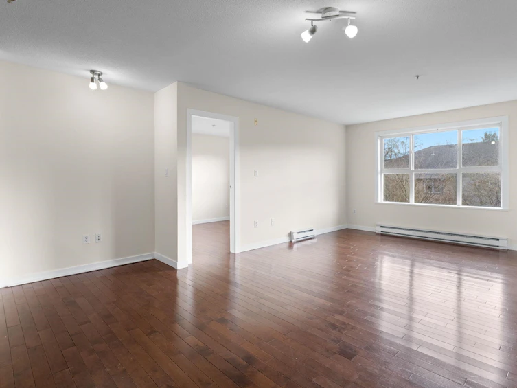 213-5885 Irmin Street, Burnaby, BC, V5J 0C2 - 3