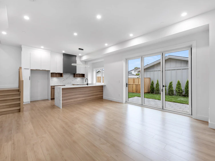 2-1160 Rossland Street, Vancouver, BC, V5K 4A1 - 3