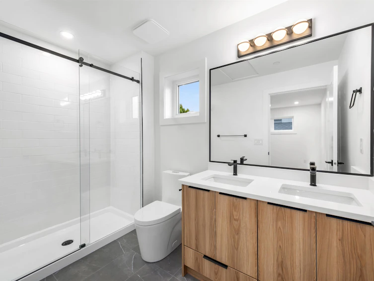 2-1160 Rossland Street, Vancouver, BC, V5K 4A1 - 24