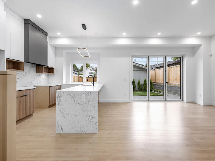 2-1160 Rossland Street, Vancouver, BC, V5K 4A1 - 5