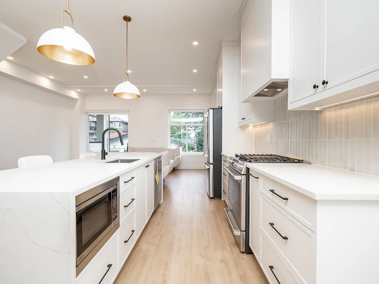 2-128 N Grosvenor Avenue, Burnaby, BC, V5B 1J2 - 8